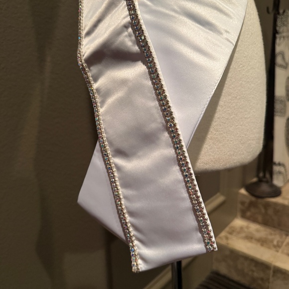 The Radiant 'Bride-To-Be' Sash By The Sash Company - Picture 8 of 12